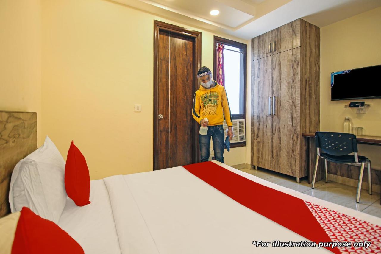 Hotel Vaccinated Staff- OYO Flagship 69860 Mastana Palace Varanasi Exterior foto